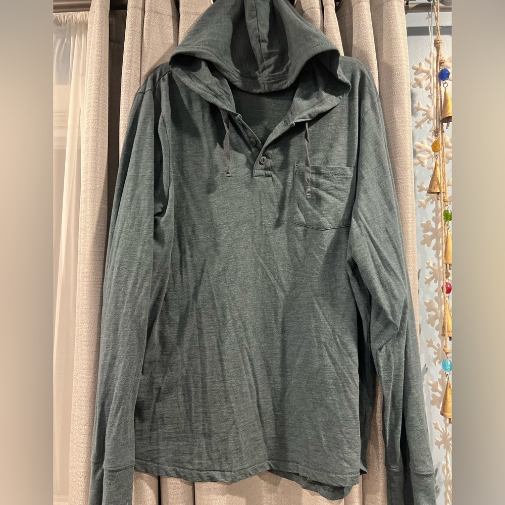 Men’s XXL Old Navy lightweight long sleeve